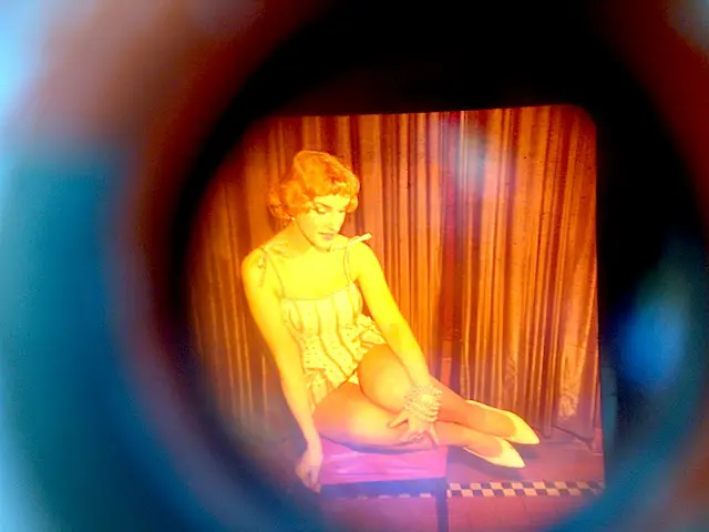 "What Easy Hiker saw in the 1950s peep show machine"