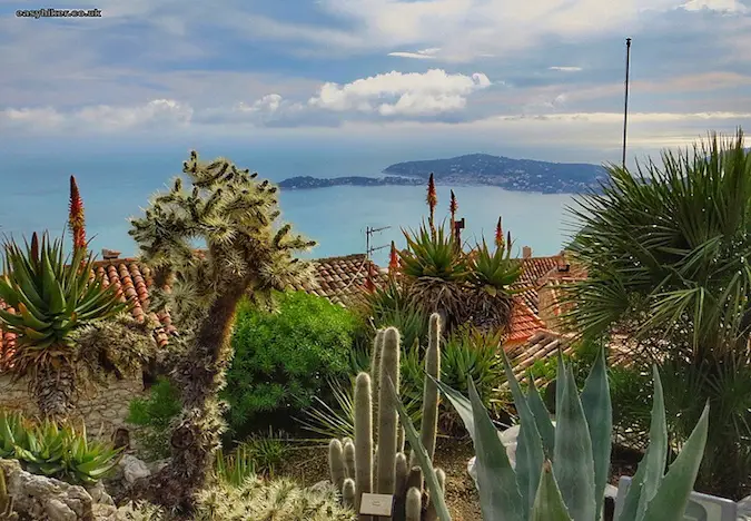 "top easy hiker tips in the French Riviera"