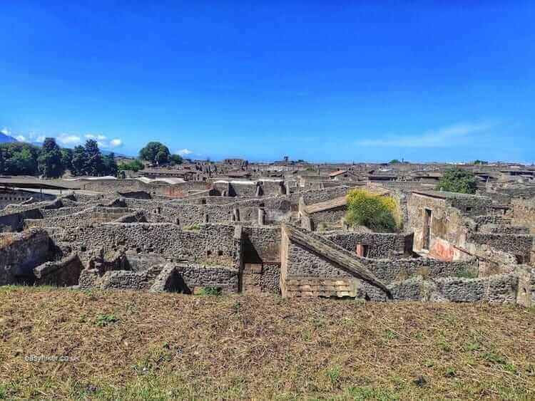 Pompeii for the Ruins-o-Skeptic