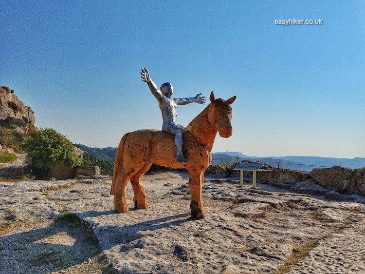 Les Baux Is Not Just Beau – It’s Magnifique!