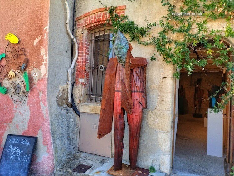 How to Tour The Villages of Provence