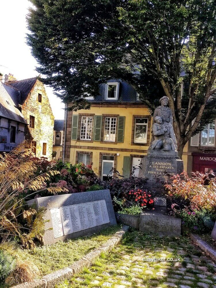 The Surprise Package of Lannion