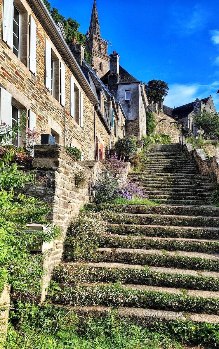 The Surprise Package of Lannion