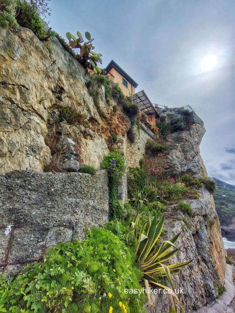 Towards Tellaro!
