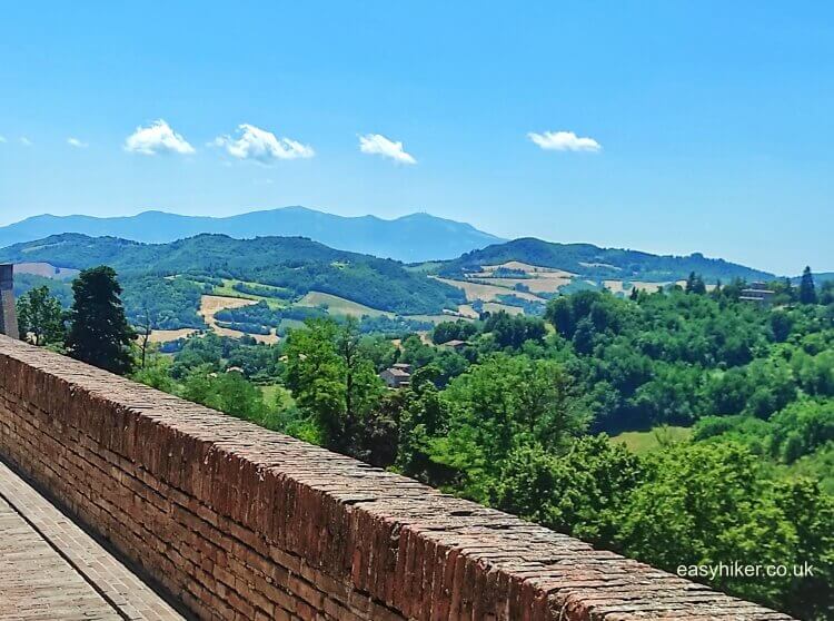 Urbino: A Warlord, a Pope, a Painter and the Queen of Reclining Nudes